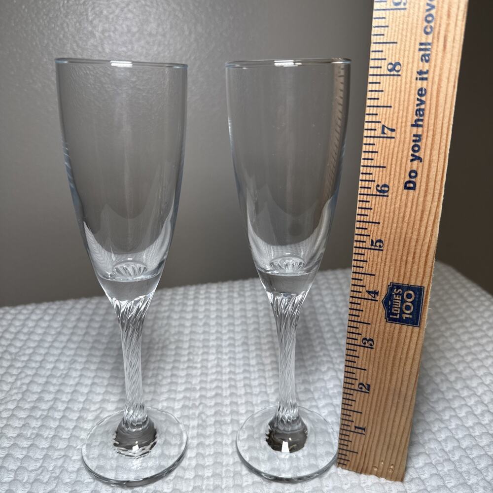 Set of 2 European Champagne Flutes Twisted Stem Clear Glass Modern Elegant 8” - Picture 7 of 12
